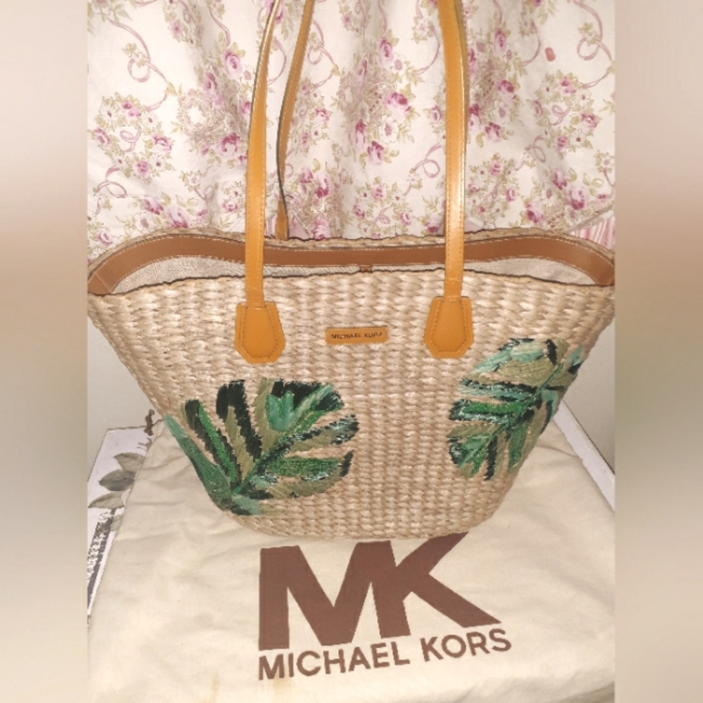 Michael Kors Straw Palm Leaves Large Handbag/Beach Bag
